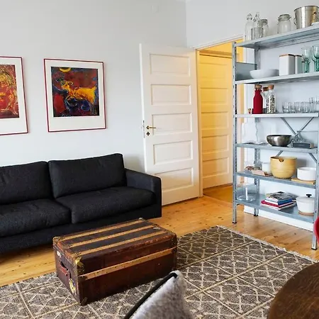 Center, Fully Equipped Luxury Apartment. *